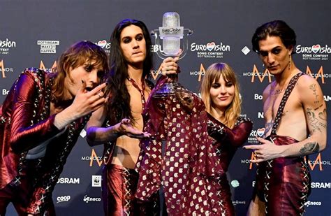 Eurovision Song Contest 2021 voitti Italian rock- ja poptähtiä yhdistävän Måneskinin energiaa ja musiikillisia taitoja!